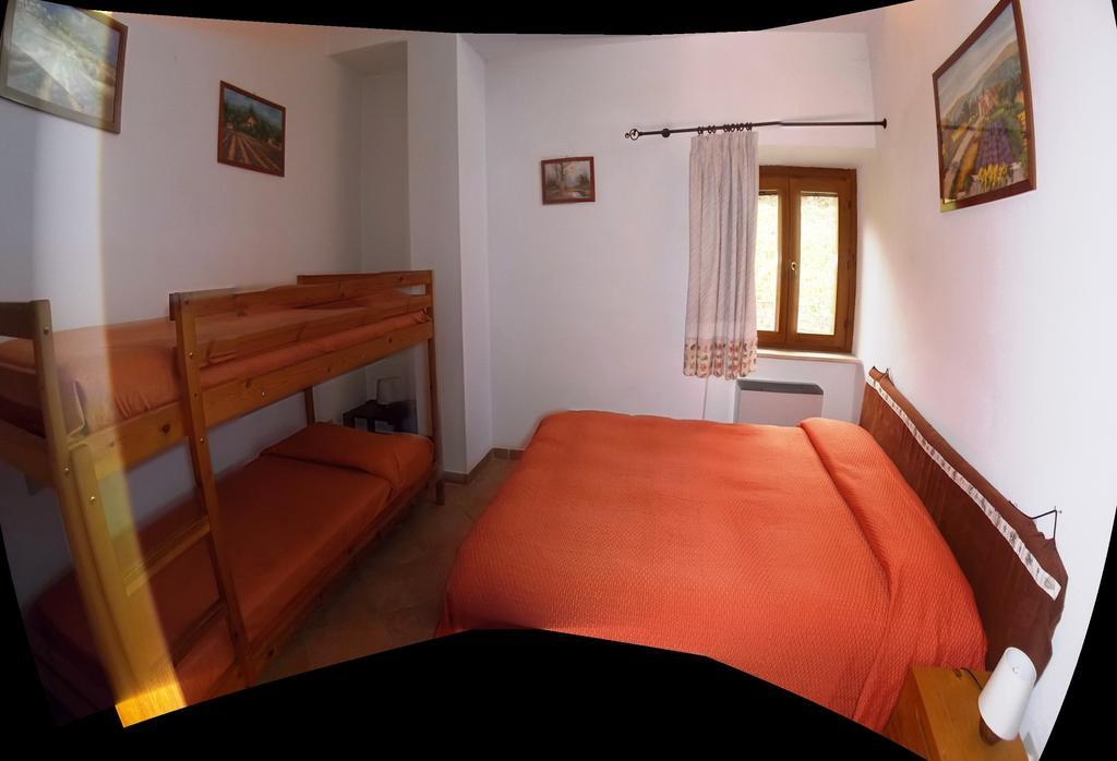 Agriturismo Le Forre Del Treja Civita Castellana Værelse billede